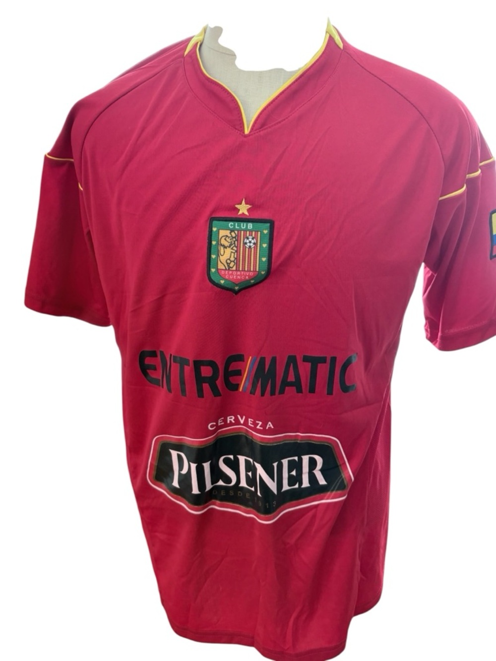 Deportivo Cuenca size 44 player issue  Men's Soccer Jersey with Pilsener Sponsor